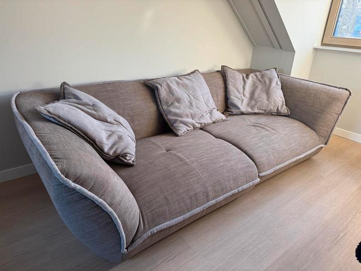 Loungebank met diepe zit, Huis en Inrichting, Banken | Sofa's en Chaises Longues, Zo goed als nieuw, Vierpersoons of meer, 250 tot 300 cm