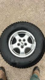 Stud banden. Origineel en 150km gereden op sneeuw en ijs. 4x, Auto-onderdelen, Banden en Velgen, 16 inch, Banden en Velgen, Nieuw