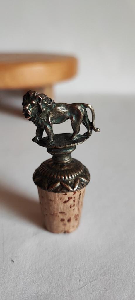 Antieke Leeuw Flessenstop, Antiek en Kunst, Curiosa en Brocante, Verzenden