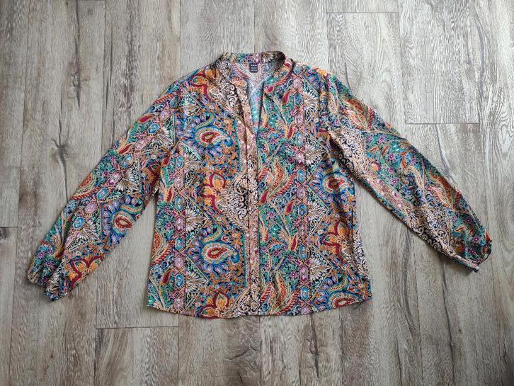 Prachtige gekleurde blouse met bijzondere print, maat M., Kleding | Dames, Blouses en Tunieken, Zo goed als nieuw, Maat 38/40 (M)