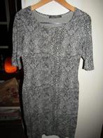 G065 Rozes of Avalon mt 42 jurk grijs animal print jersey, Verzenden, Maat 42/44 (L), Zo goed als nieuw, Knielengte