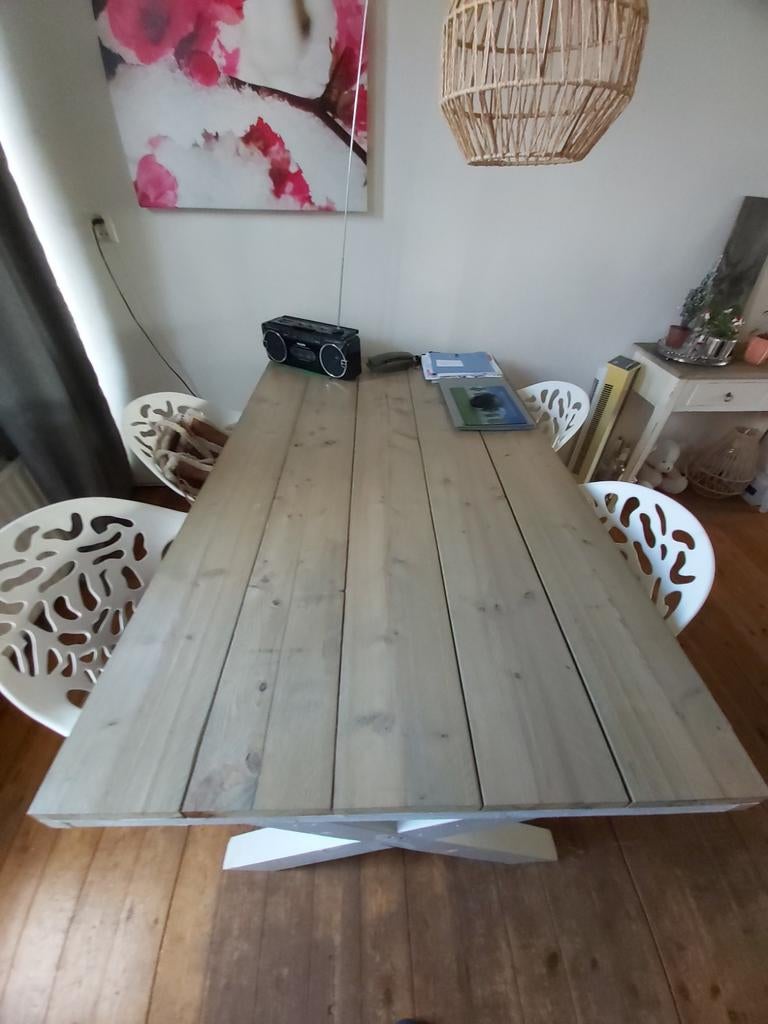 Grote eettafel met vier sierlijke stoelen, Huis en Inrichting, Tafels | Eettafels, Ophalen, Rechthoekig, 200 cm of meer, 50 tot 100 cm
