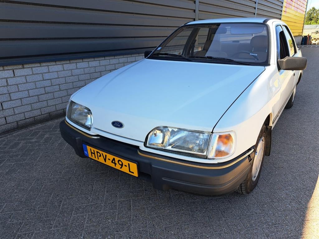 Harde gezonde ford sierra 1.8 apk,belastingvrij,5 bak, Auto's, Oldtimers, Volkswagen, Bedrijf, Handgeschakeld, Sedan