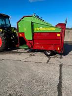 Strautmann ubvw blokkendoseerwagen, Ophalen, Voertechniek