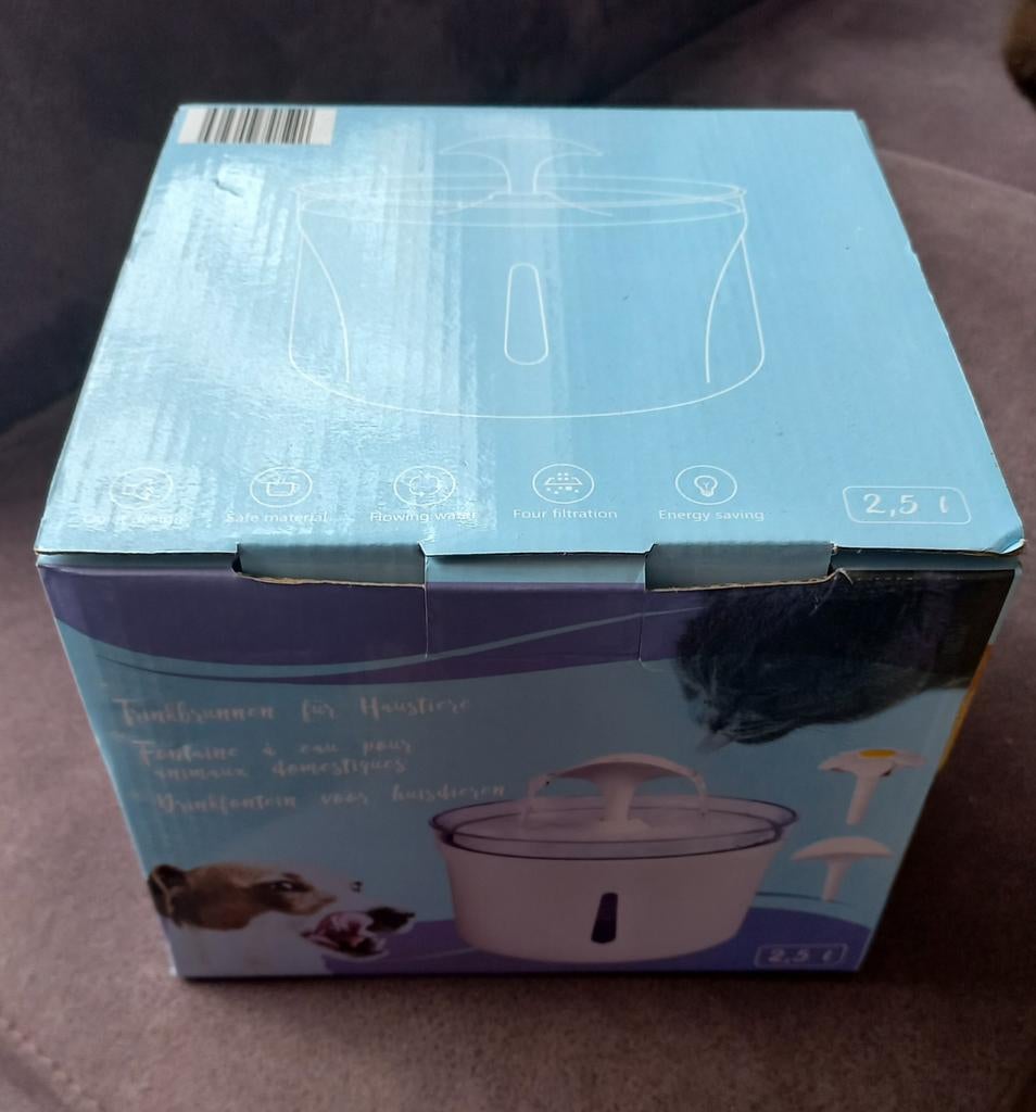 Nieuw! Drinkfontein voor huisdieren, katten., Dieren en Toebehoren, Ophalen of Verzenden, Automatisch, Nieuw