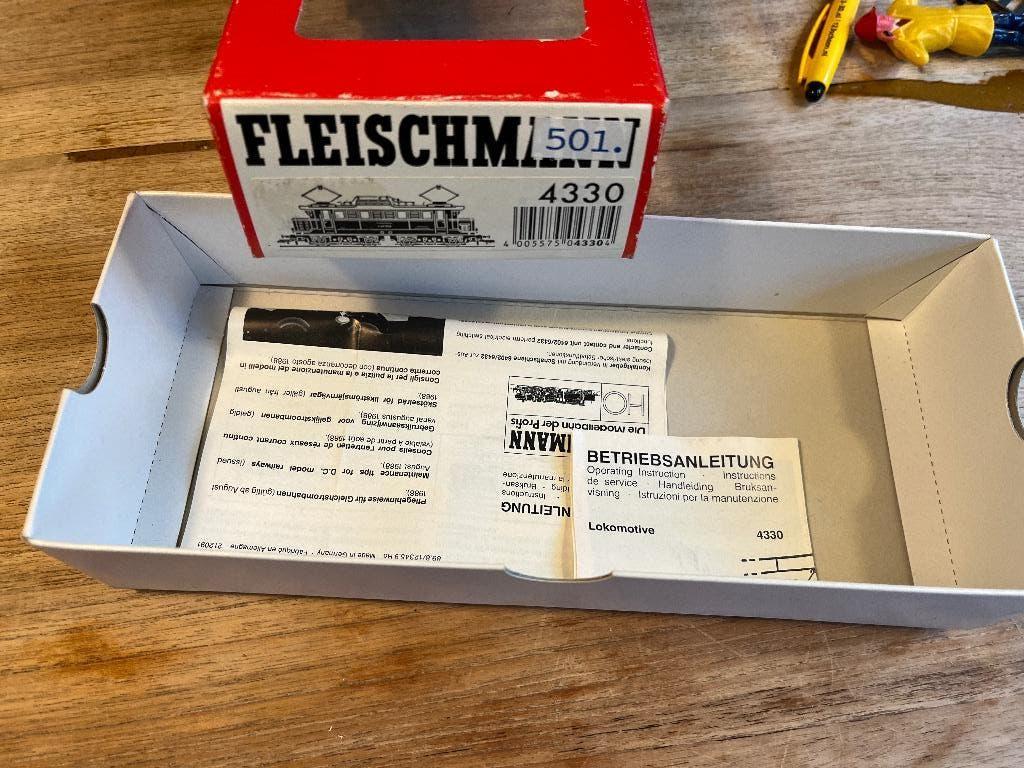 Fleischmann nieuwe 4330 locomotief, Hobby en Vrije tijd, Modeltreinen | H0, Ophalen