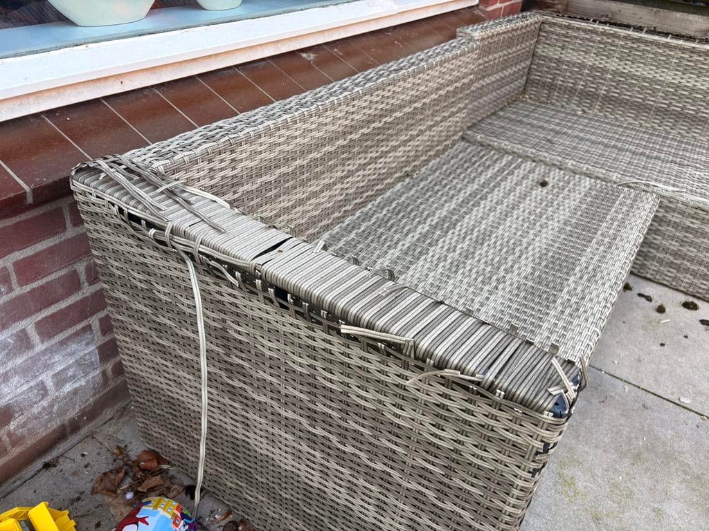 Gratis loungeset met kussens, Ophalen of Verzenden, Gebruikt, Kunststof