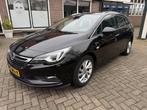 Opel Astra Sports Tourer 1.4 Innovation (bj 2017, automaat), Stof, Gebruikt, 150 pk, Zwart