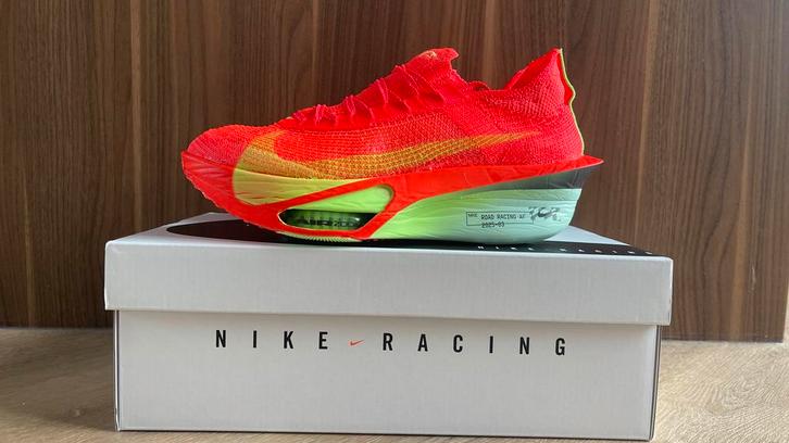 Nike Alphafly 3 Maat 44 - NIEUW!, Sport en Fitness, Loopsport en Atletiek, Nieuw, Hardloopschoenen, Hardlopen, Nike, Ophalen of Verzenden