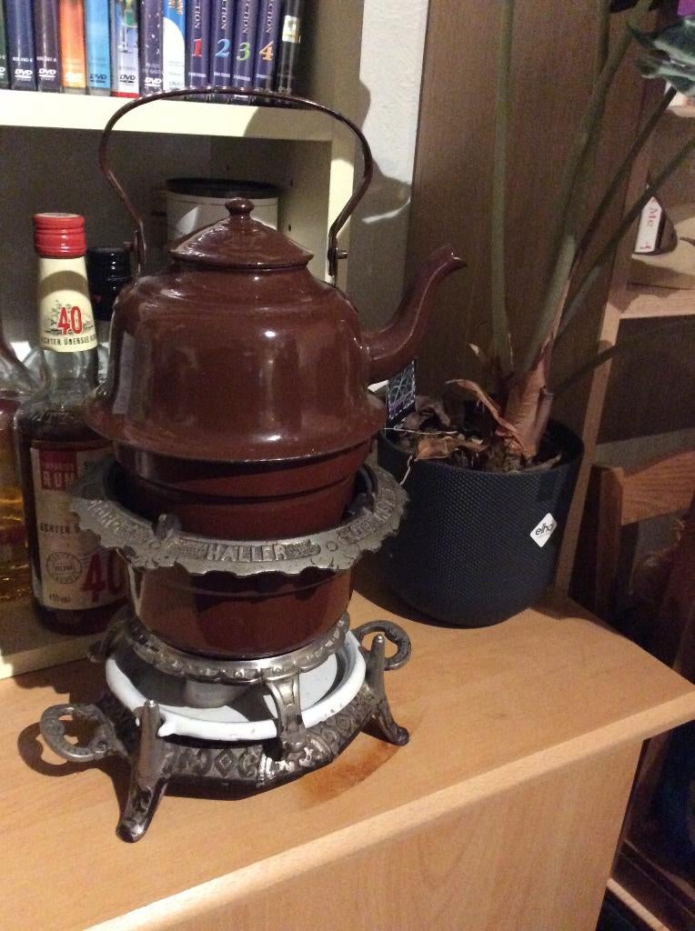 georg haller ottensen hamburg petroleumstel bruin + theepot, Antiek en Kunst, Antiek | Emaille, Ophalen of Verzenden