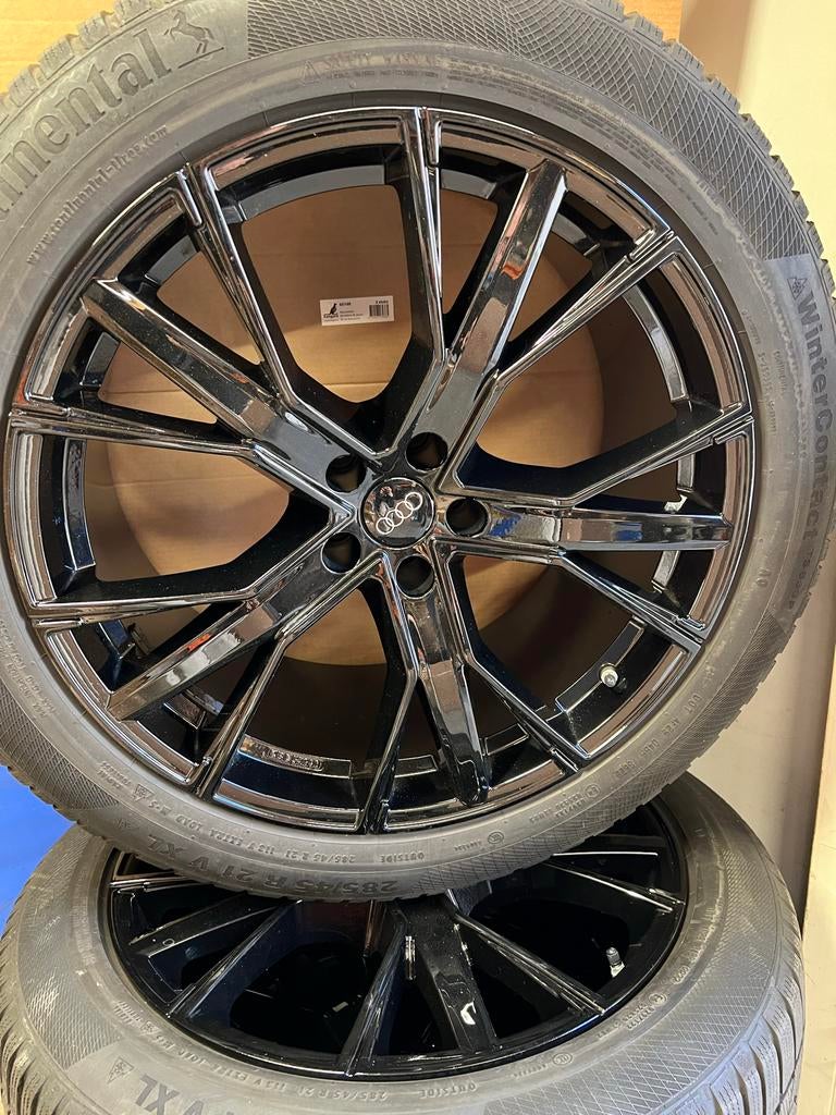 Audi Q8 velgen met Continental winterbanden 285/45 R21, Auto-onderdelen, Banden en Velgen, Gebruikt, 285 mm, Banden en Velgen