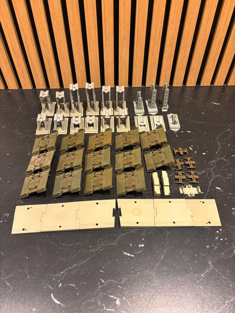 Kibri H0 brugdelen en Pijlers diorama / modelbaan kavel, Overige merken, Gelijkstroom of Wisselstroom, Brug, Tunnel of Gebouw