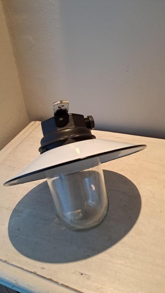 Stoere oude landelijke schuurlamp/stallamp, Ophalen