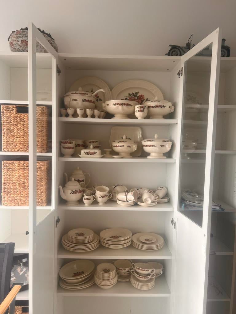 Prachtig Briar Rosé Wedgwood servies 124, Ophalen