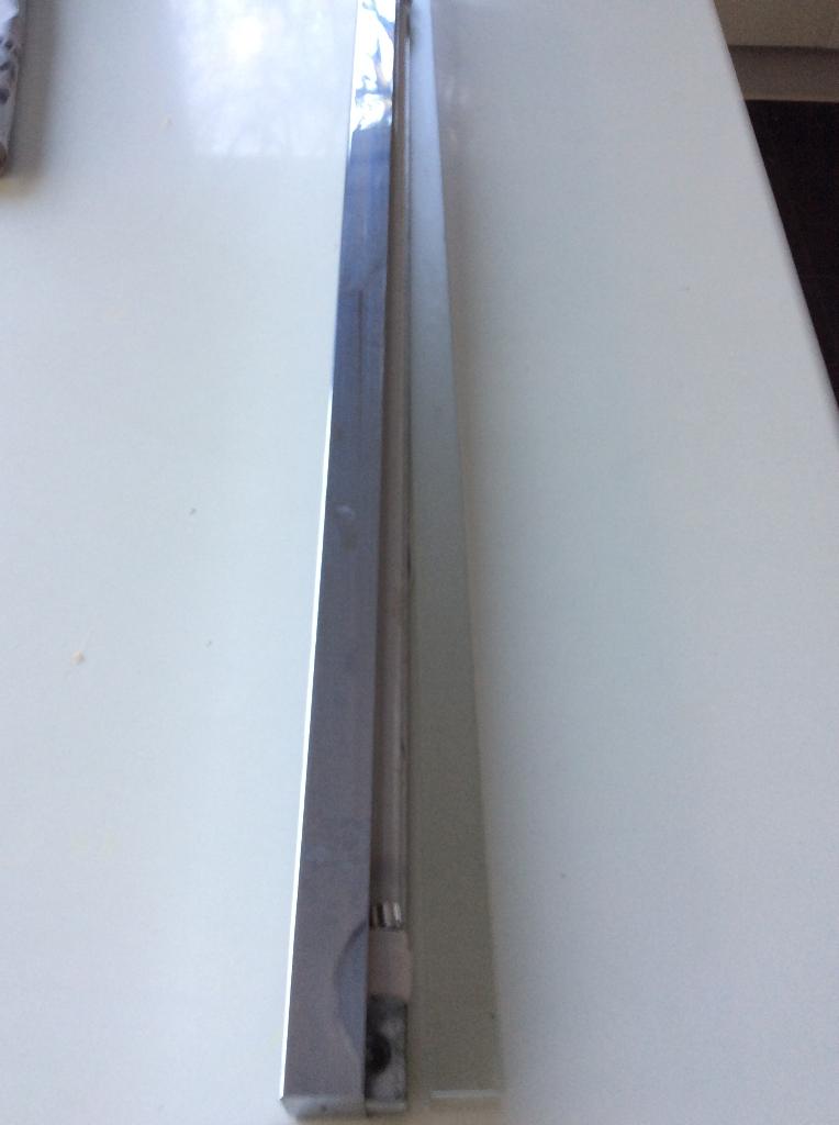 TL wand lamp  lengte 99 cm RvS kast, Ophalen of Verzenden, Zo goed als nieuw, Glas