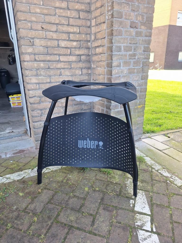 Onderstel en grote hoes weber 2400 bbq, Ophalen