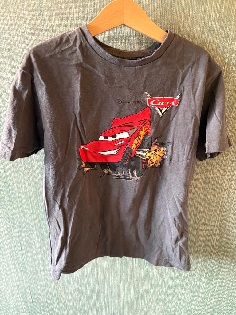 DISNEY MCQUEEN CARS TSHIRT, MAAT: 128, Ophalen of Verzenden, Zo goed als nieuw, Jongen of Meisje, Shirt of Longsleeve