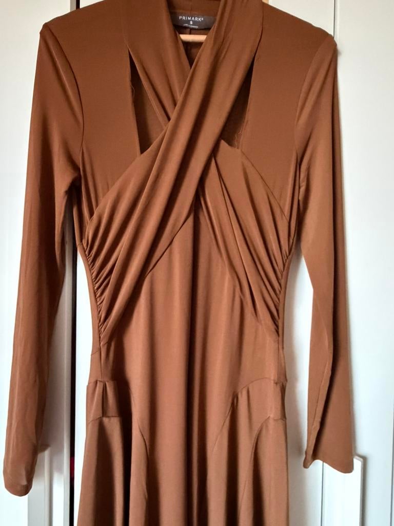 Mooie jurk maat S lengte 136 cm Halter Style, Ophalen of Verzenden, Zo goed als nieuw, Onder de knie