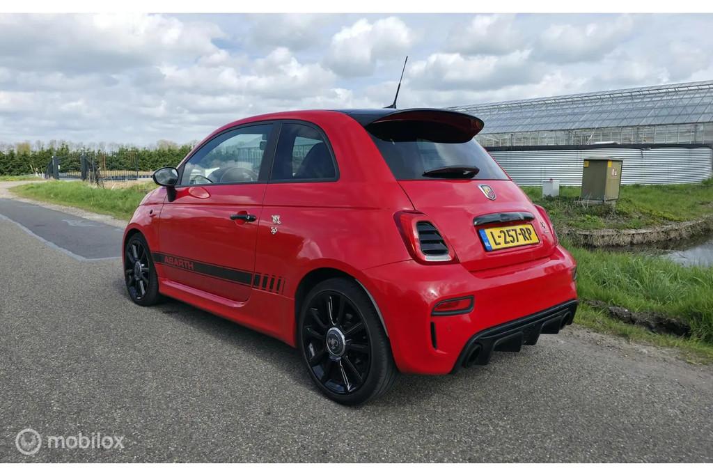 Fiat 500 1.4 T-Jet Abarth Turismo / Carbon stoe € 13.995,0, 4 cilinders, Leder en Stof, 1010 kg, Handgeschakeld