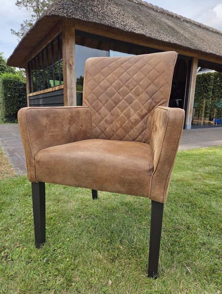 eetkamerstoel met armleuningen - Bruin, Huis en Inrichting, Stoelen, Ophalen, Bruin, Zo goed als nieuw, Vier