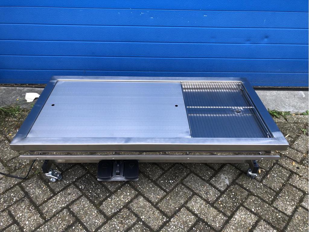 Dentale behandeltafel veterinair spreekkamer tafel RVS