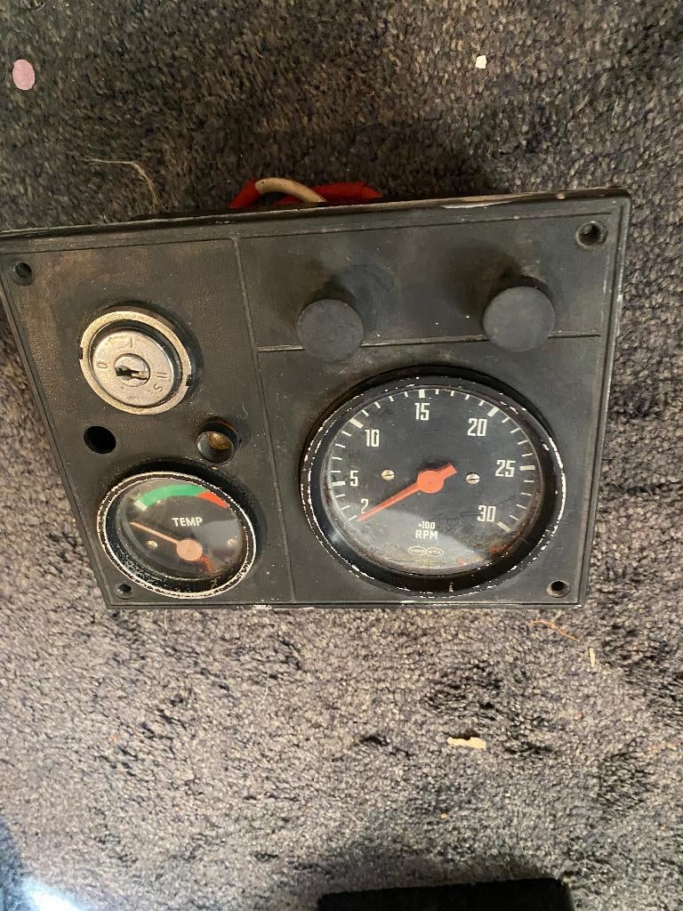 volvo penta dasboard vintage, Watersport en Boten, Ophalen of Verzenden, Gebruikt, Motor en Techniek, Motorboot
