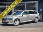 Skoda Superb Combi 2.0 TDI Style Business EXPORT / PANO / FU, Stof, Gebruikt, Euro 6, 2000 kg