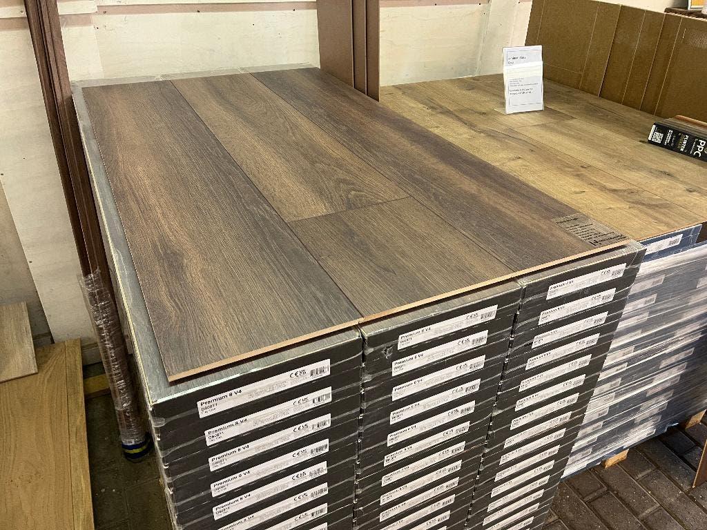 Laminaat Clay Oak 8mm 24,4cm breed AANBIEDING 67 80871 02, Ophalen of Verzenden, Nieuw, 75 m² of meer, Laminaat