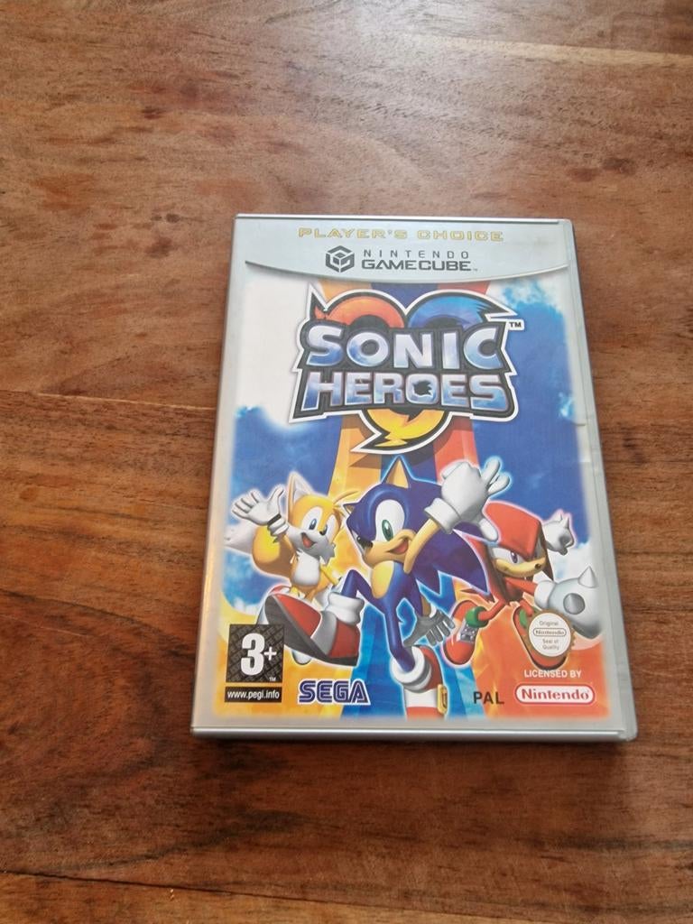 Sonic Heroes - Nintendo GameCube, Overige kleuren, Ophalen of Verzenden, Zonder controller, Gebruikt