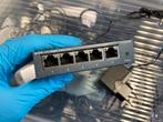 TP-Link TL-SG105 5-Poorts Gigabit Desktop Switch, Ophalen of Verzenden, Gebruikt