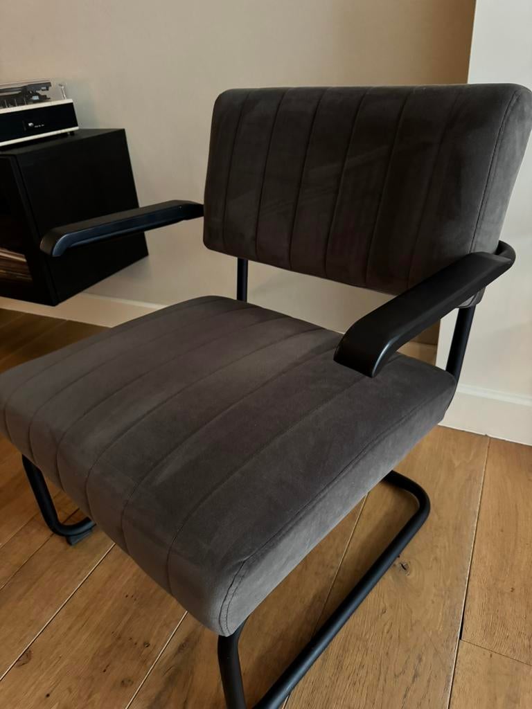 Grijze fauteuil, Huis en Inrichting, Fauteuils, Ophalen, 75 tot 100 cm, Zo goed als nieuw, Stof