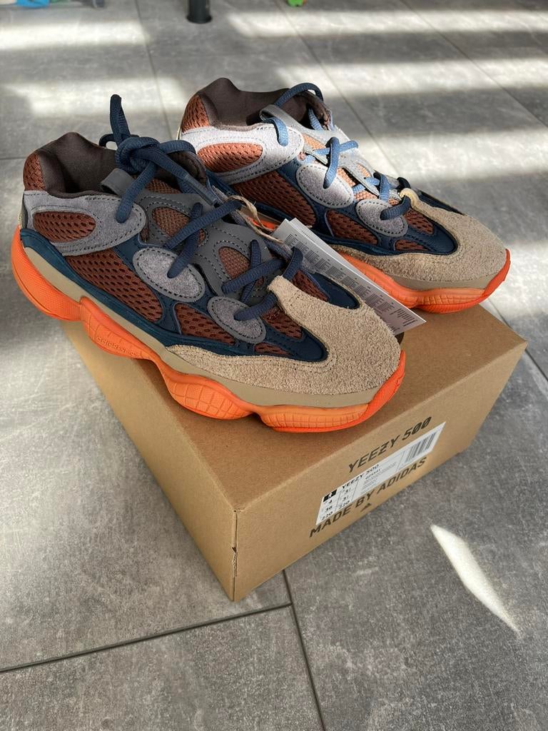 Yeezy 500 “Enflame” 36.5, Ophalen of Verzenden, Nieuw, Hardloopschoenen, Overige merken
