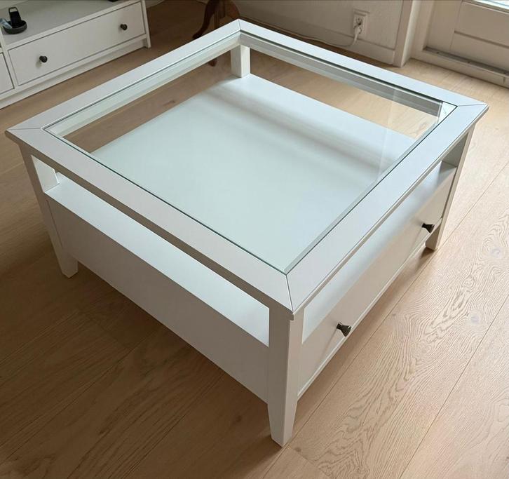 Ikea Salontafel met Lade en Glasplaat - Zo goed als nieuw, Huis en Inrichting, Tafels | Salontafels, Zo goed als nieuw, Minder dan 50 cm