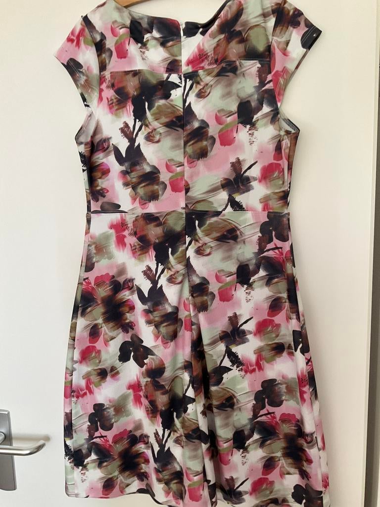 Mooie jurk, Kleding | Dames, Jurken, Maat 38/40 (M), Overige kleuren, Ophalen of Verzenden, Zo goed als nieuw