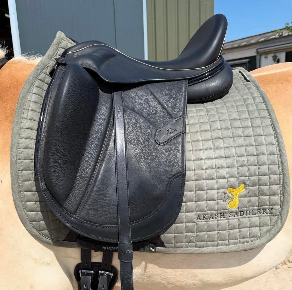 Kingsley D6 dressuurzadel, Ophalen, Dressuur