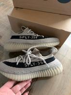 Yeezy boost 350 v2 maat 36, Ophalen of Verzenden, Zo goed als nieuw, Jongen of Meisje, Schoenen
