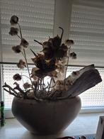 Groot bloemstuk met vaas, Ophalen