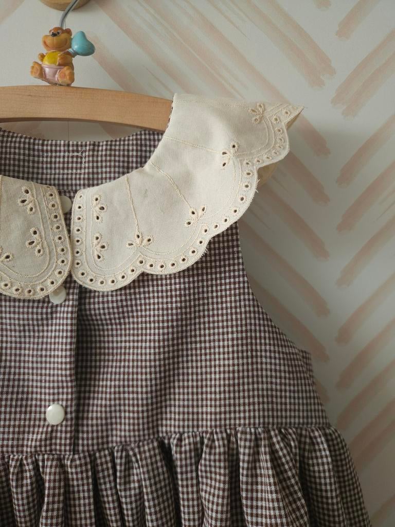 Dress, Antiek en Kunst, Antiek | Kleding en Accessoires, Ophalen of Verzenden