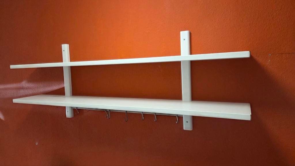 Wandrek keuken, Ophalen