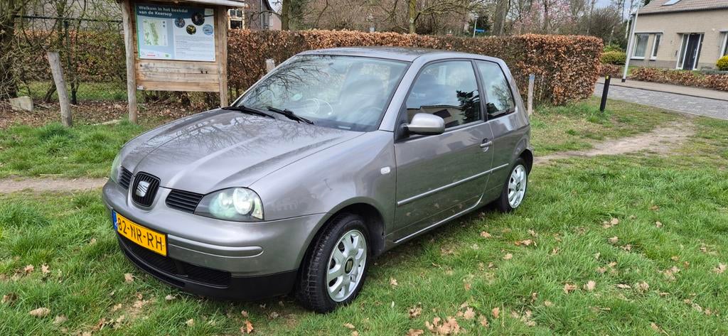 Seat Arosa 1.4 44KW 2004 Grijs, Voorwielaandrijving, 4 stoelen, Origineel Nederlands, Handgeschakeld