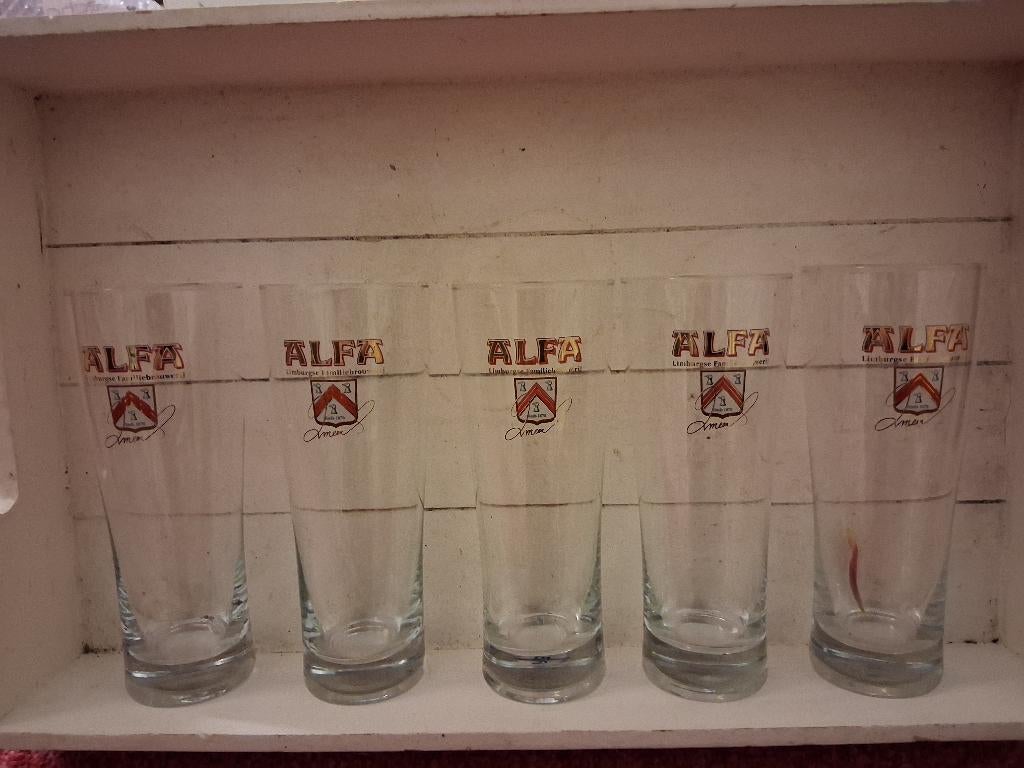 Heel veel divers Alfa bier glazen, Verzamelen, Biermerken, Ophalen, Zo goed als nieuw, Glas of Glazen, Overige merken