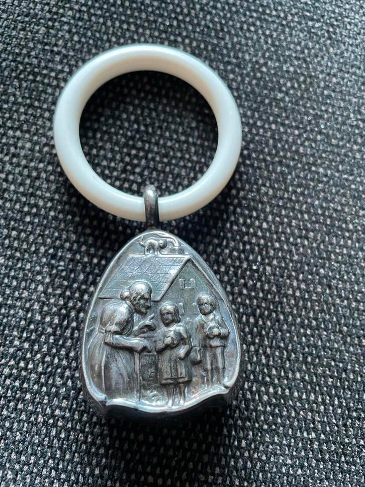 Antieke zilveren rammelaar hans en grietje (wd-30), Kinderen en Baby's, Kraamcadeaus en Geboorteborden, Gebruikt, Kraamcadeau