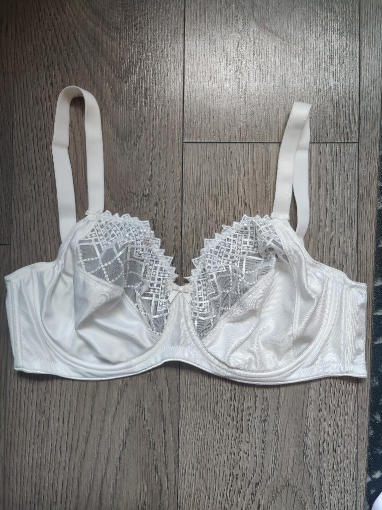 duur merk felina nieuwe glans kanten bh maat 85 E, Ophalen of Verzenden, Wit, BH