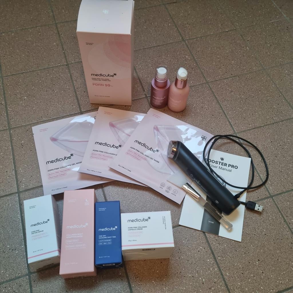 Heel veel Medicube producten, Sieraden, Tassen en Uiterlijk, Uiterlijk | Gezichtsverzorging, Ophalen of Verzenden, Gehele gezicht