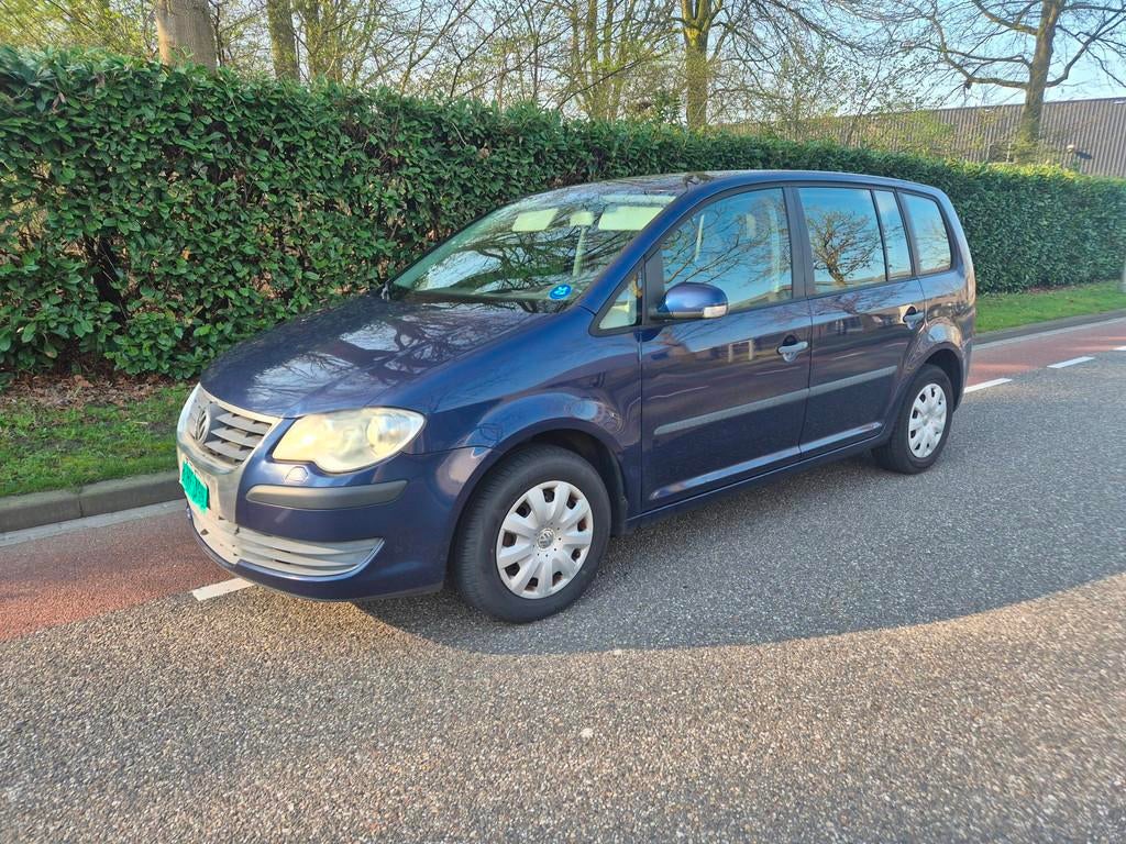 Volkswagen TOURAN 1.9 TDI BlueMotion XENON AIRCO CRUISE CONT, Auto's, Volkswagen, Voorwielaandrijving, Euro 5, Gebruikt, Start-stop-systeem