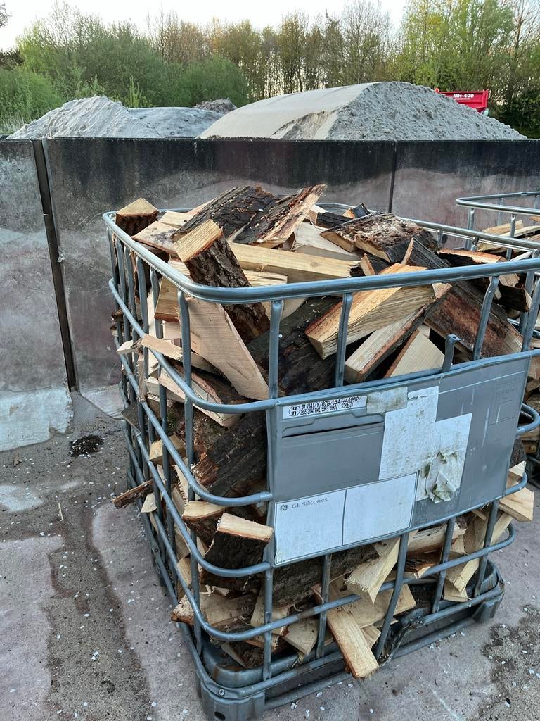 Brandhout eik - Gezaagd en gekloofd, deels droog, 3 tot 6 m³, Ophalen, Eikenhout, Blokken