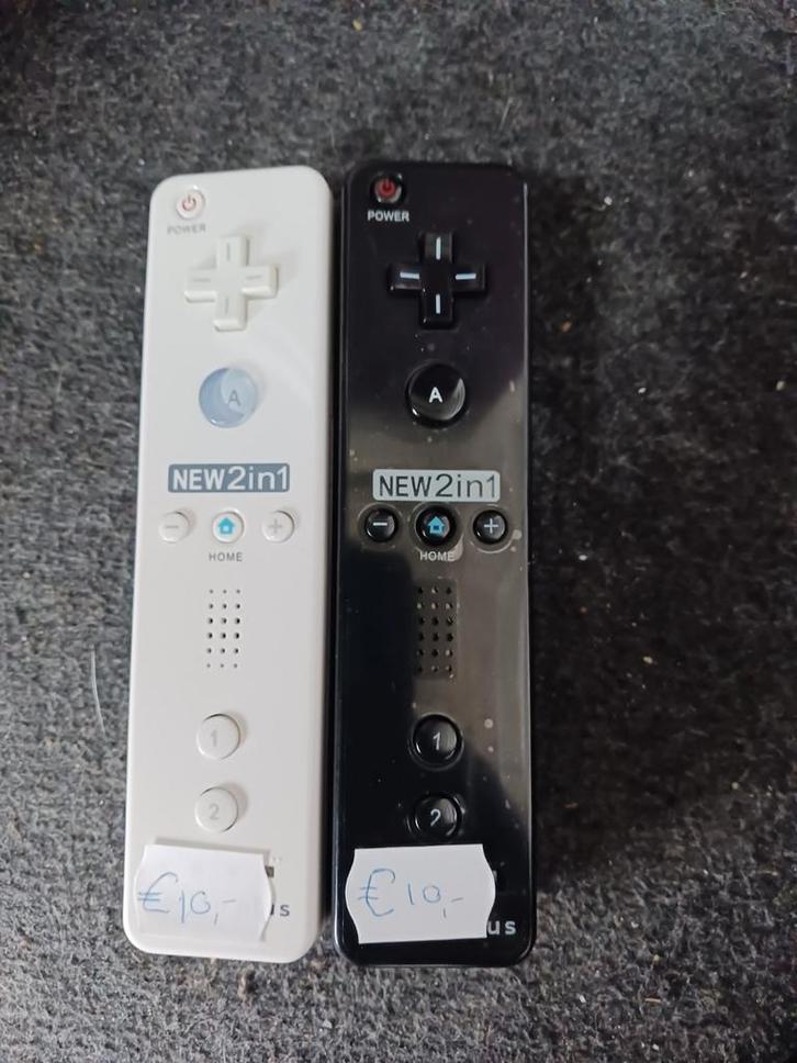 Nintendo Wii Controller Third Party - Wit en Zwart € 10 p.s., Spelcomputers en Games, Games | Nintendo Wii, Gebruikt, Overige genres