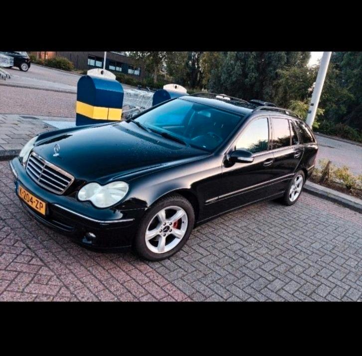 Mercedes kompresor 2006 stationwagon, Auto's, Saab, Particulier, Benzine, Stationwagon, Handgeschakeld, Zwart, Ophalen