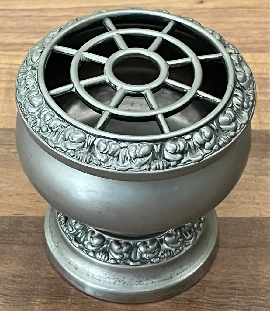 Antiek Potpourri Potje met Afneembaar Deksel - Tin/Legering, Ophalen of Verzenden