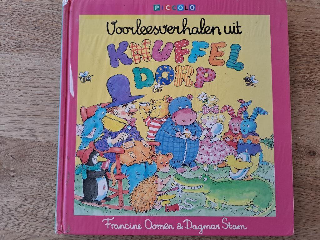 KNUFFELDORP. VOORLEESVERHALEN. FRANCINE OOMEN & DAGMAR STAM., Ophalen of Verzenden, Gelezen, Francine Oomen, 3 tot 4 jaar